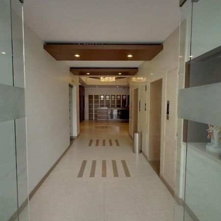 Hotel Bluestone Ghaziabad Ngoại thất bức ảnh